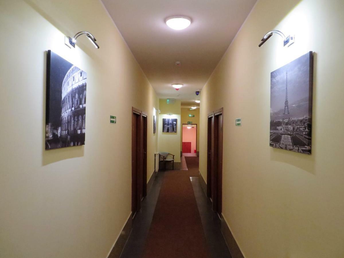 Hotel apartamentowy Protos *